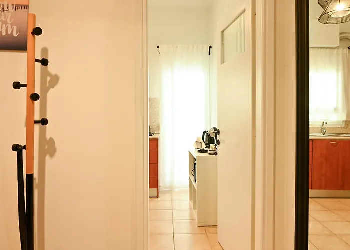 Apartment Center Aristotelous