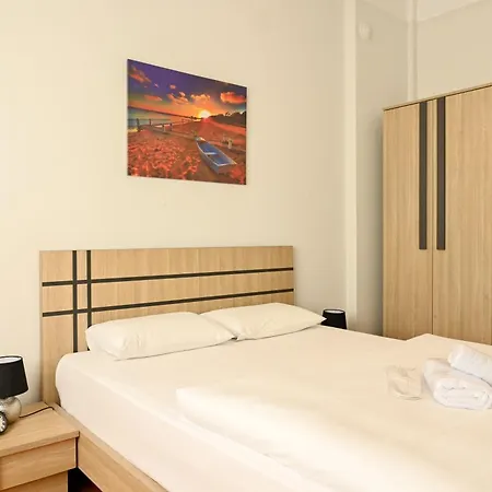 Apartment Center Aristotelous *